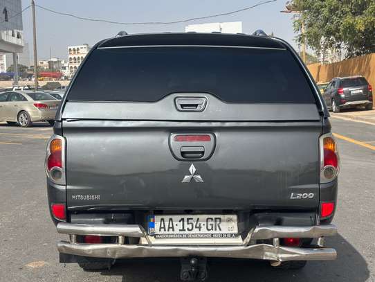 MITSUBSHI L200 2013 image 6