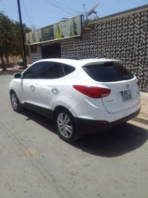 Hyundai Tucson limited awd 2013 image 3