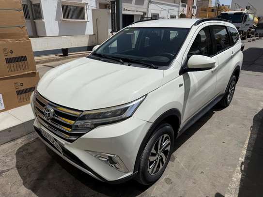 Toyota Rush 7 places 2021-2022 image 6
