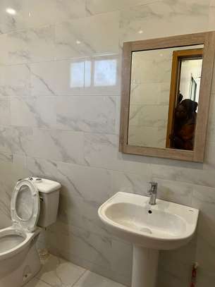 APPARTEMENT DE TYPE F4SPACIEUX, MODERNE ET NEUF image 6