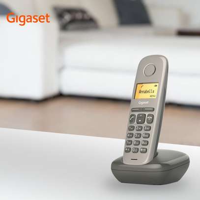 Téléphone fixe sans fil solo DECT/GAP - Gigaset A170 image 1