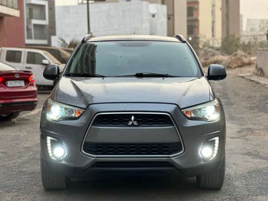Mitsubishi outlander image 1