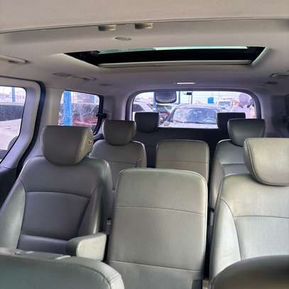 Hyundai Starex VIP Black double toit ouvrant image 14