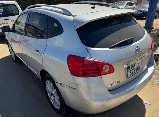 Nissan Rogue image 10
