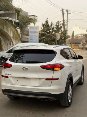 HYUNDAI TUCSON 2019 image 2