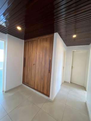 Appartement F4 à louer au plateau image 2
