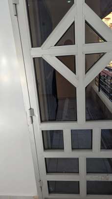 A loué un apartuman  1etage non loin de la brioche Dorée image 12