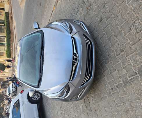 hyundai elantra image 8