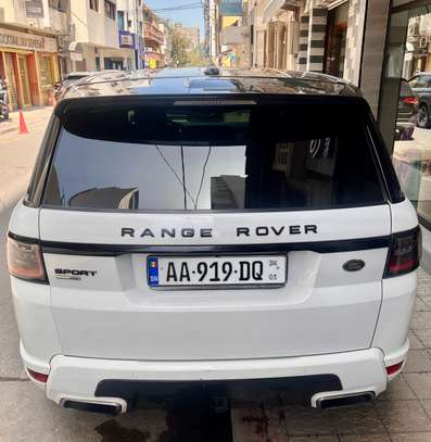 Range Rover image 2