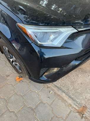 TOYOTA RAV LE image 4