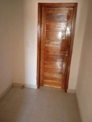 Appartements  et studios à louer à sicap keur massar image 3
