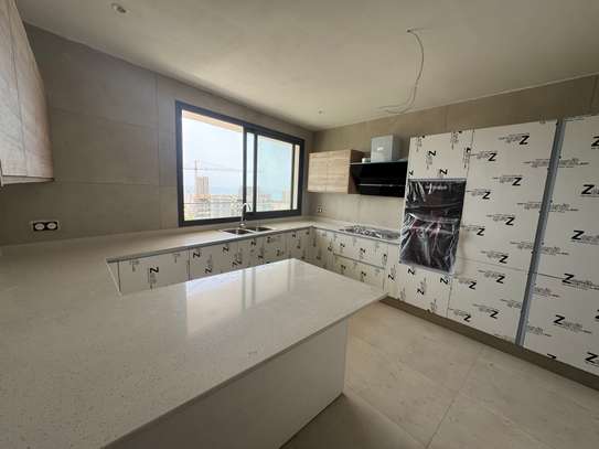 Plateau appartement 4 chambres à louer vue sur mer image 3
