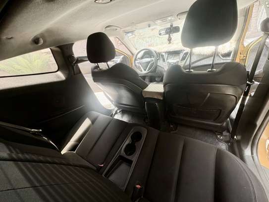 Hyundai Veloster 2012 image 10