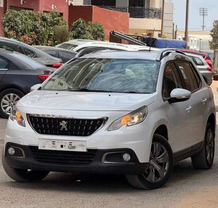 Peugeot 2008 image 2