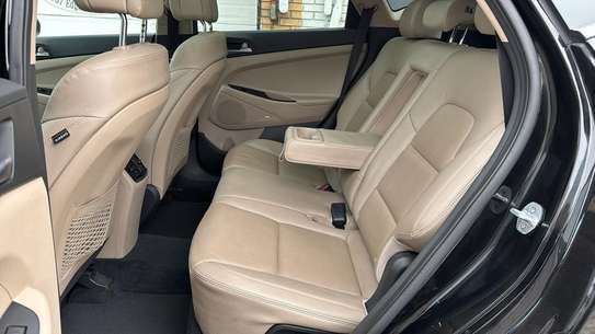 Hyundai Tucson image 8