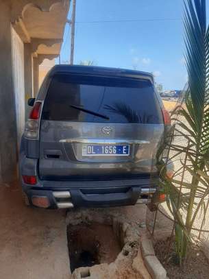 Prado Land Cruiser image 9