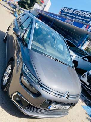 Citroën C4 Picasso 7 place Anne 2018 image 1