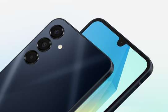Smartphone triple caméra grand écran noir élégant image 1