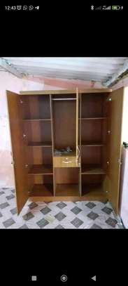 Armoire et coiffeuse image 9