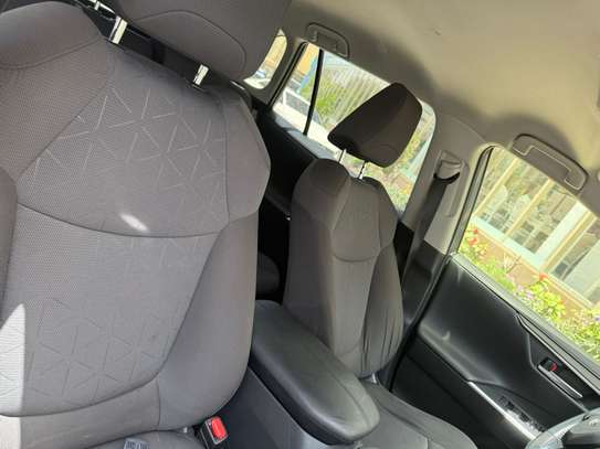 Toyota Rav 4 2020 image 9