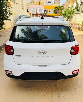 Hyundai Venue 2022 image 3