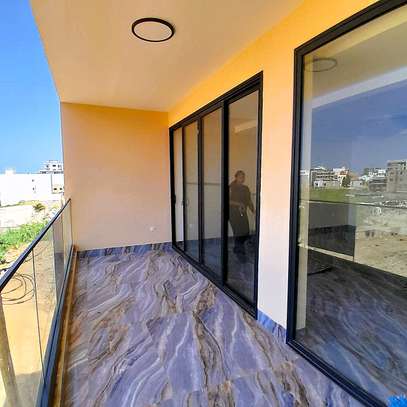Appartement neuf de 3 chambres à louer – Vue mer image 9