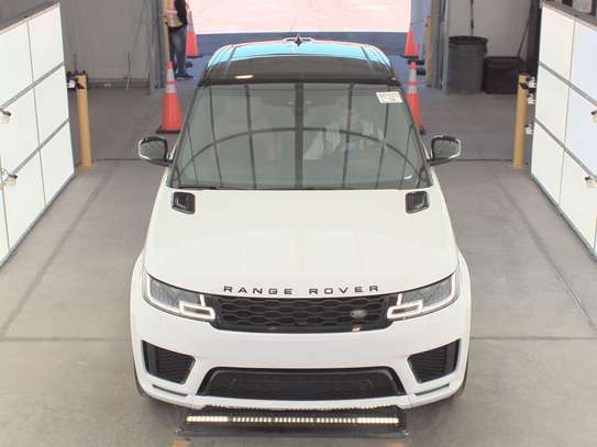 Range Rover sport image 5