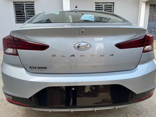 Hyundai Elantra 2020 image 5