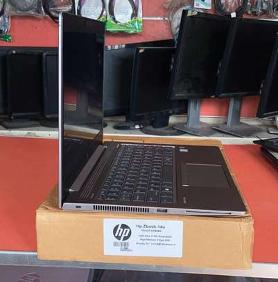 GAMER HP ZBOOK 14U G6 I7 image 3