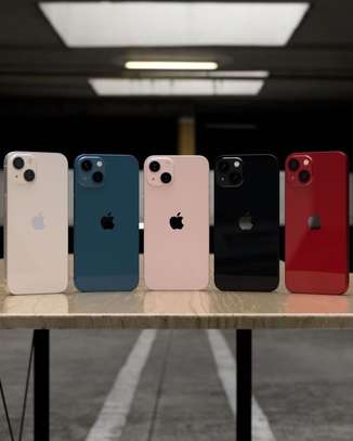 iPhone 13 – Comme neuf, au meilleur prix ! image 2