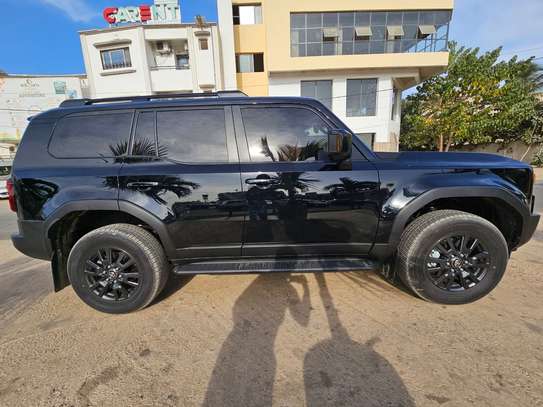 Location Toyota Land Cruiser 2024 image 12