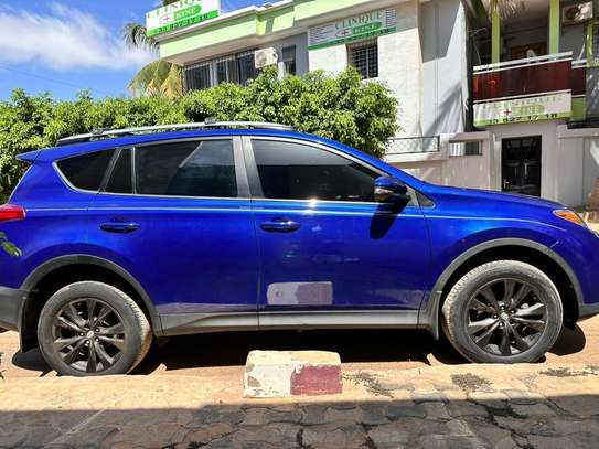 TOYOTA RAV4 2015 image 9
