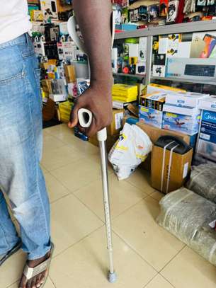 Canne anglaise, Béquille de maintien réglable image 3