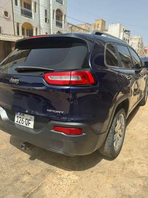 LOCATION TRÈS BELLE JEEP CHEROKEE image 10