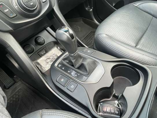 Hyundai Santa Fe image 9