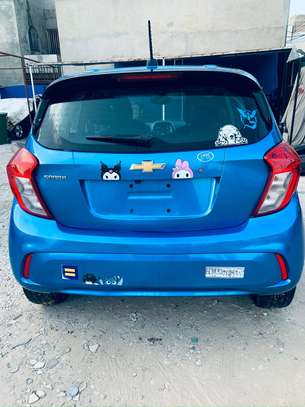 Chevrolet spark image 2