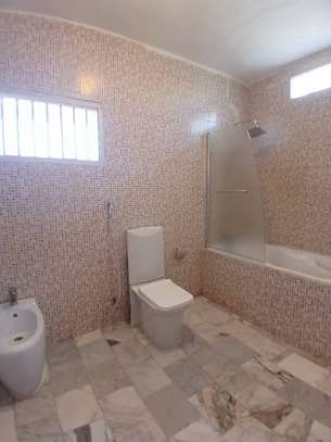 Belle Villa avec piscine a Ngor-Almadies image 7
