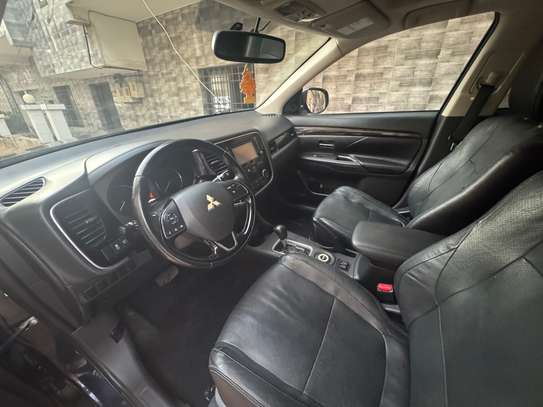 MITSUBISHI image 6