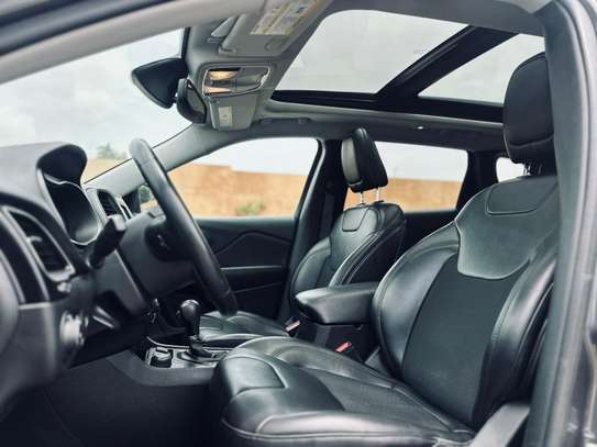 Jeep Cherokee Limited 2019 image 2