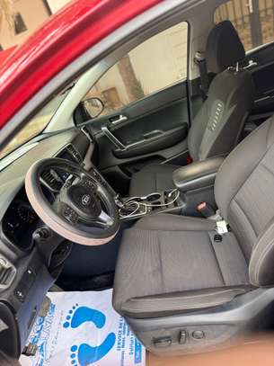 Kia Sportage image 10