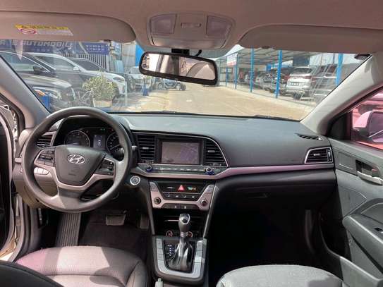 Hyundai avante 2018 image 8