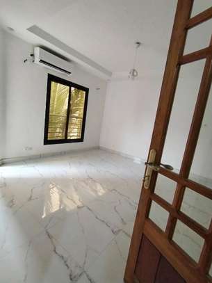 APPARTEMENT F3 À LOUER À NGOR ALMADIES image 3