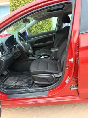 Hyundai elantra 2017 image 5
