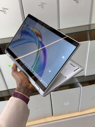 Dell latitude 5350 2 in 1 image 7