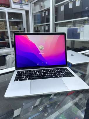 2016 MacBook Pro TouchBar image 5