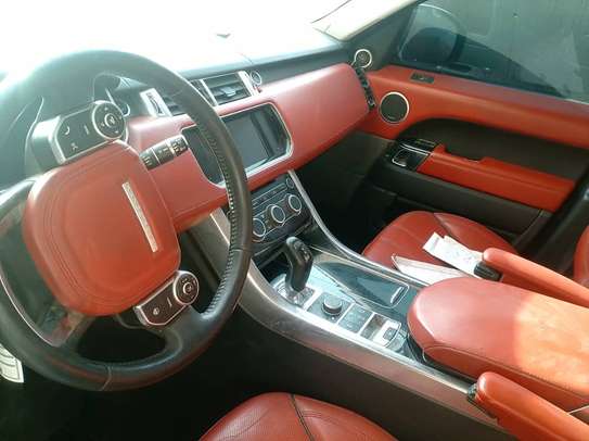 Range rover supercharged V6 Essence image 8