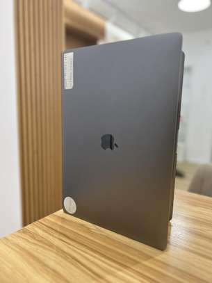 MacBook Pro TouchBar 2016 image 3