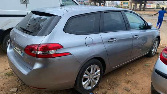 Peugeot 308 2016 image 8
