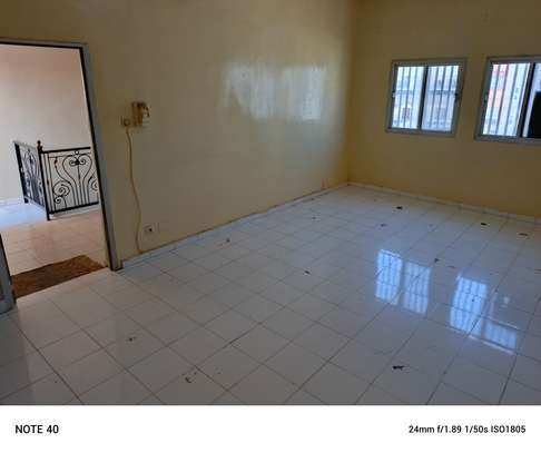 Studio à louer à la citée soprime image 4