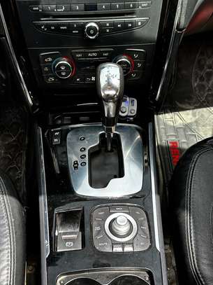 Renault latitude image 14